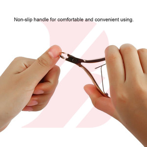 Coupe-cuticules professionnel en acier inoxydable finition or miroir, produit tendance pour salons de beauté haut de gamme - Product Image 3