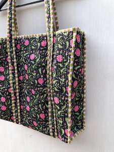 Sac fourre-tout matelassé vintage pour femme en coton indien, avec fermeture éclair, imprimé floral fait main, personnalisable, pour l'hiver et l'été - Product Image 2