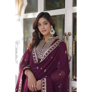 ชุดเดรสทรงเอแบบเรียบง่ายพร้อมผ้าคลุมไหล่ปักเลื่อมสำหรับงานปาร์ตี้ - Product Image 4