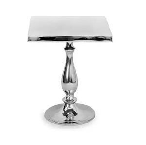 Table basse en aluminium au design contemporain, meuble de salon décoratif avec plateau et structure en métal doré - Product Image 5