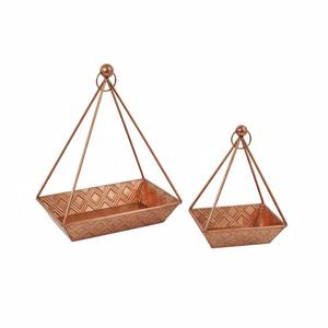 Corbeille suspendue vintage en métal galvanisé argenté, style antique gris, pour plantes, décoration de jardin et de porche, design géométrique et rustique - Product Image 2