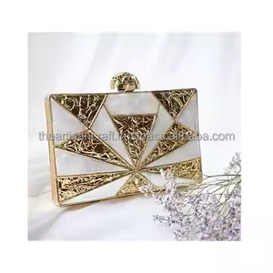 กระเป๋าคลัทช์ออกแบบได้ตามสมัยนิยมหรูหราพร้อมสลักทองเหลืองทำด้วยมือของขวัญแต่งงานที่ทำจากไข่มุกและเปลือกหอยธรรมชาติ - Product Image 3