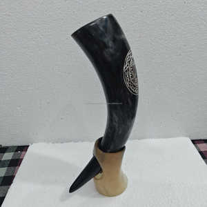 Jarra de Cuerno Natural para Pub y Bar, Colección OX DRINKING HORN, Arte Rústico Coleccionable, Portátil, a un Precio Competitivo - Product Image 2
