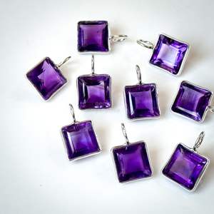 Colgante de Amatista Natural Cuadrada con Corte Princesa, Plata de Ley 925, Joyería Hecha a Mano, Elegante Amatista al por Mayor - Product Image 6