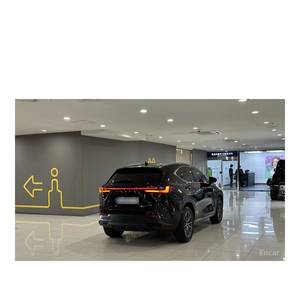 Lexus NX Premium Modelo Octubre 2022, 13,785 km, Volante a la Izquierda, Asientos de Cuero, Cámara Trasera - Product Image 3