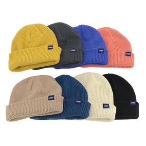 Bonnet tricoté unisexe personnalisé avec logo, chaud pour l'hiver, côtelé, style pêcheur, bonnet court, casquette souple en acrylique à revers, vente en gros - Product Image 6