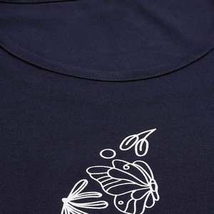 Ensemble d'été pour femmes, fabriqué en tissu respirant en mélange de coton, conçu pour un ajustement frais et confortable par temps chaud. - Product Image 5