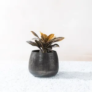 Decorative Coastal Iron Flower <b>Vase</b> Eco-Friendly Tabletop Luxury Gold Finish Home Decor Bulk Export Zahid Exports - Product Image 1