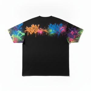 Camiseta Negra para Hombre con Estampado de Grafiti Colorido, Estilo Urbano, Manga Corta, Cuello Redondo, Corte Regular, 100% Algodón Jersey - Product Image 3