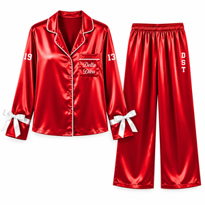 Delta |   Sigma |   Ensemble de pyjama en satin pour femme Theta, manches longues, boutonné, brodé, deux pièces, rouge avec bordure blanche, pyjama - Product Image 5