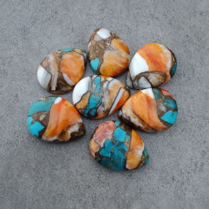 Cabochon en turquoise naturelle d'huître barbelée, calibré, en forme de poire à dos plat |   Bijoux faits à la main en pierres précieuses - Product Image 3