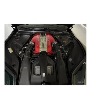 Ferrari 812 6.5 V12 Volante a la Izquierda, Diciembre 2020, 4.150 km, Emisión Euro V, Caja de Cambios Semiautomática, 2 Plazas - Product Image 2