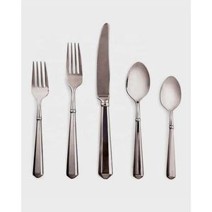 Vente en gros, ensemble de couverts design en acier inoxydable à long manche, cuillère fantaisie, couteau, fourchette, couverts de style royal pour la salle à manger - Product Image 4