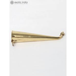 Accesorio de ropa indio y paquistaní hecho a mano de latón Gaumukhi Shringi hecho en India - Product Image 2