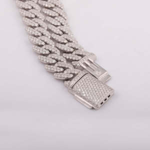 Cadena de eslabones cubanos de moissanita de plata de ley 925 de 20 pulgadas y 10 mm, con pavé completo de corte redondo, estilo hip hop, cadena tipo curb. - Product Image 6