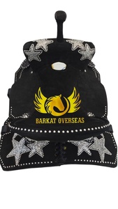 Silla de montar de exhibición de cuero genuino personalizada para carreras de barriles estilo western, con diseño de estrellas brillantes, asiento profundo duradero y cantle alto con estrellas plateadas brillantes - Product Image 4