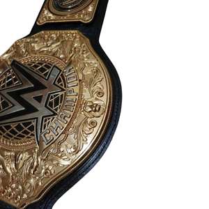 C'est une ceinture de champion du monde de la WWE. - Product Image 6