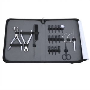 Kit complet de pinces pour extensions capillaires Microlink : Pince à ouvrir et fermer les micro-perles, Coupe-keratine, Outil de scellage de bandes, Pinces, Peigne - Product Image 1