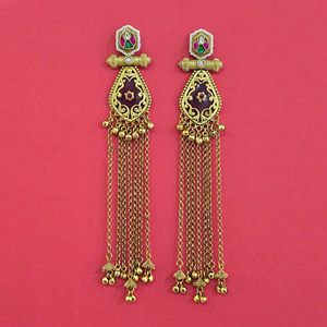 Mayoristas de Joyería Artificial en India, Pendientes de Estilo Antiguo con Baño de Oro Mate 231617 - Product Image 4