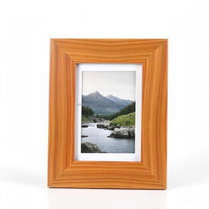 Marco de fotos de madera de acacia hecho a mano de primera calidad, artesanía de madera duradera, Ideal para exhibición de oficina en casa y fines de regalo - Product Image 5