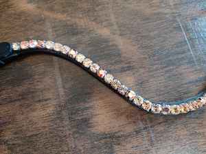 Double bandeau en cristal perlé conçu en V pour l'équitation islandaise Matériau en cuir véritable - Product Image 3