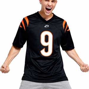 เสื้อฟุตบอลอเมริกันดีไซน์ใหม่ปี 2026 สำหรับผู้ชาย ผ้าโพลีเอสเตอร์ระบายอากาศได้ดี ชุดทีมพิมพ์หมายเลขตามสั่ง เสื้อยืดกีฬา Y2K รับผลิตแบบ OEM ODM - Product Image 1