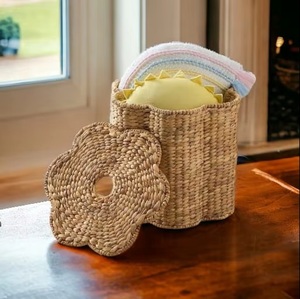Cesta de Almacenamiento de Bambú Tejida con Forma de Flor, Duradera y Natural, con Tapa Desmontable para Ropa de Niños - Product Image 4