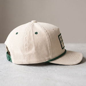 Casquette de baseball snapback à cinq panneaux en velours côtelé vert personnalisé avec patch en tissu et logo, style vintage, pour adulte - Product Image 4