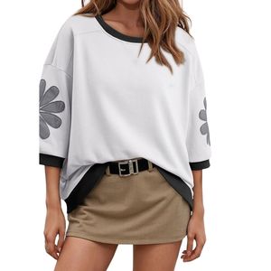 Sudadera de forro polar personalizada para mujer con estampado floral en las mangas, cuello redondo, corte holgado, estilo oversize, informal, de manga larga, a la moda y relajada. - Product Image 1