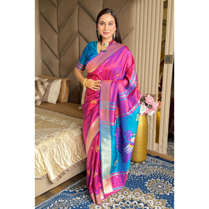 Sari en soie douce de couleur vin, Ikkat Patola, avec pallu en paon et bordure en zari doré, motifs Meenakari, vêtements indiens et pakistanais - Product Image 6