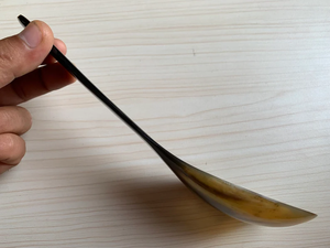 Cuillères plates en corne de bœuf et de buffle naturelles, écologiques, polies miroir, pour le service de table lors de fêtes et dans les restaurants - Product Image 4