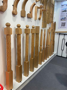 Poste de Escalera Personalizado EFS NP04, Moderno, de Madera de Caucho Sólida, Ecológico, Fácil Instalación, 1 Año de Garantía - Product Image 3