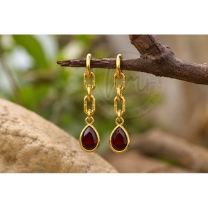 Boucles d'oreilles pendantes de luxe plaquées or avec grenat hydro pour femme, en forme de poire, avec chaîne et pierres précieuses, bijoux en laiton faits à la main - Product Image 3