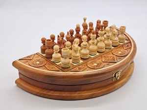 Nuevo diseño de ajedrez de madera con forma redonda, piezas de alta calidad, ideal para regalar, tablero de ajedrez de madera más vendido, de uso coleccionable. - Product Image 6