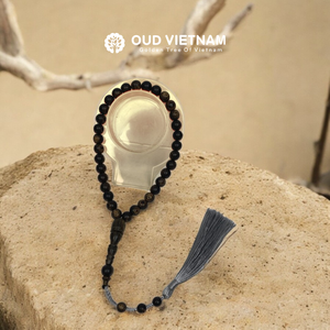 ชุดลูกประคำไม้กฤษณาใต้น้ำเวียดนามทำมือ ขนาด 8 มม. 33 เม็ด รุ่น UOMI833 - Product Image 1