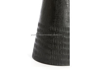 Mesa Auxiliar Moderna de Madera Negra, Mesa Auxiliar Decorativa de Madera de Mango, Mesa Auxiliar Redonda Minimalista de Madera, Mesa Auxiliar de Madera Negra Hecha a Mano - Product Image 4