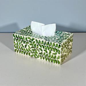 Boîte décorative en os vert incrusté, idéale pour les serviettes, les lingettes, les accessoires, le rangement de bureau et la décoration de table, fabriquée à la main en Inde - Product Image 2