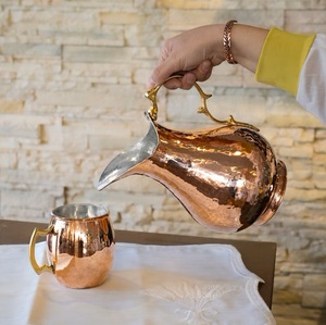 Jarra de Agua de Cobre Martillado Hecha a Mano, Servidor de Bebidas de Lujo con Asa para Uso en Hoteles y Restaurantes, Jarra de Agua de Cobre - Product Image 6