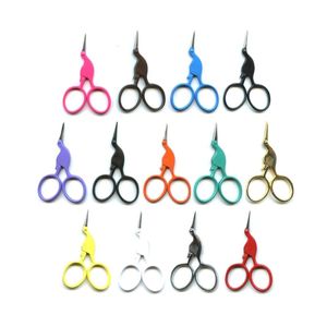 กรรไกรปักลายสตอร์คลีตจากเคลมสกอต ดีไซน์ส์ - Product Image 1