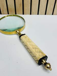 Lupa de 4'' con mango de hueso hecho a mano y marco de latón |   Lupa de Lectura e Inspección de Vidrio Óptico - Product Image 2