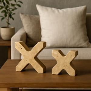 Escultura de piedra de pájaro volador de lujo con base de metal dorado, decoración artística moderna para mesa de salón, hotel u oficina, de primera calidad. - Product Image 3