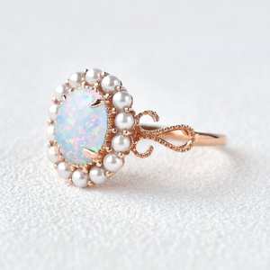 Bague Halo Opale Délicate en Argent Sterling 925 Plaqué Or 14K avec Opale de Laboratoire, Alliance Classique pour Femme, Idéale pour Fêtes et Festivals - Product Image 4