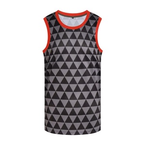 Camiseta de baloncesto sin mangas para hombre, 100% poliéster, estampado geométrico, camiseta sin mangas de malla transpirable, corte regular, ropa deportiva para todas las estaciones - Product Image 1