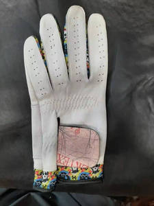 Guantes de Golf Unisex Transpirables con Estampado Navideño, Cierre de Velcro, Antideslizantes, de Cuero PU, para Mano Derecha - Product Image 2