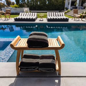 Banc de douche moderne en teck, tabouret d'extérieur à assise à lattes, mobilier de jardin artisanal indonésien - Product Image 4