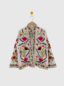 Veste florale brodée à la main, col mandarin, grande taille, veste en coton pour le printemps, style chic prairie pour femmes - Product Image 1