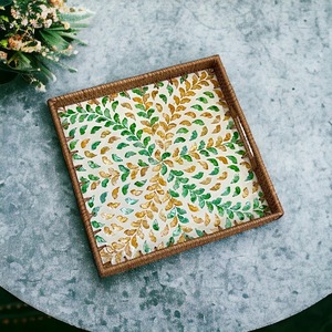 Juego de bandejas de ratán de lujo tejidas a mano con incrustaciones de concha natural MOP para servir en Majlis árabe, Ramadán, Eid y decoración del hogar - Product Image 5