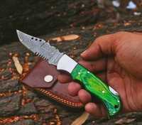 Cuchillo plegable hecho a mano de grado industrial OEM con funda y mango de madera, cuchillo de bolsillo plegable personalizable de acero de Damasco DIY