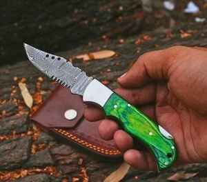 Cuchillo plegable hecho a mano de grado industrial OEM con funda y mango de madera, cuchillo de bolsillo plegable personalizable de acero de Damasco DIY - Product Image 5