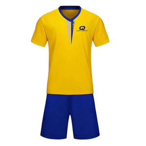 Ensemble de maillots et shorts de football respirants, taille élastique, coupe confortable, adapté aux matchs de compétition, service OEM personnalisé de haute qualité - Product Image 1